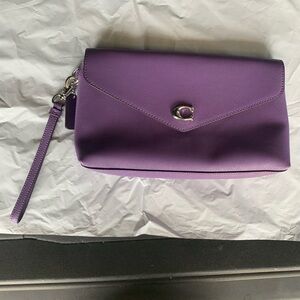 Coach WYN clutch purple